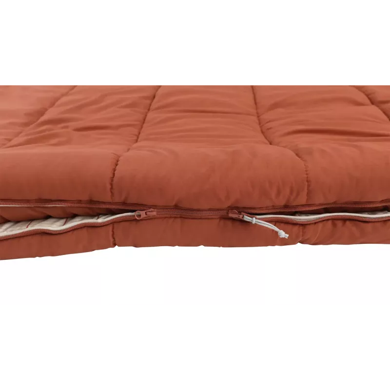 Spací vak Outwell 230501 — pre dospelých, polorektangulárny, polyester, 2350×900 mm, pre používateľov do 200 cm, červený