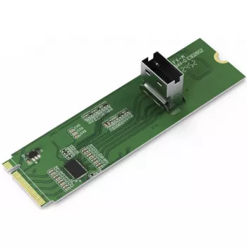 ICY DOCK - M.2 NVMe PCIe 4.0 SSD na 1 x SlimSAS 4i adaptér s Redriver