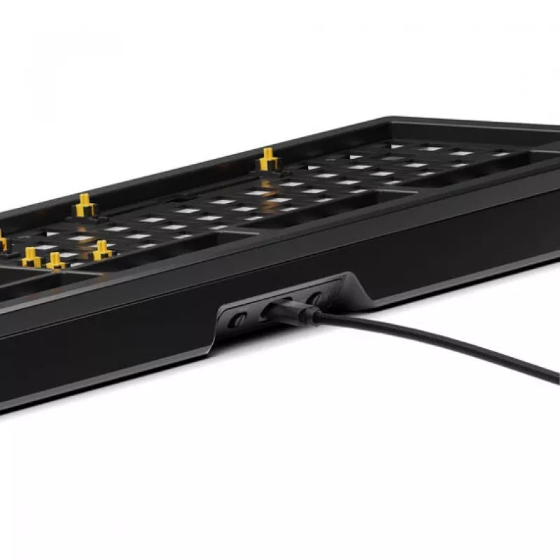 Mechanická klávesnica GLORIOUS GMMK 3 PRO Barebones – Full-size (100%), káblová USB, RGB, čierna