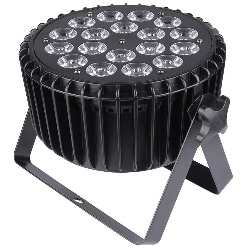 LIGHT4ME ALU QUAD PAR 18x6W RGBW - pódiový reflektor