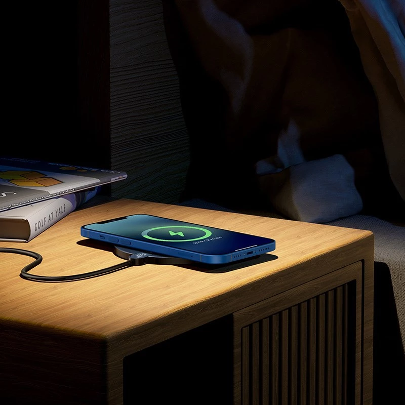 Baseus CCED000001 nabíjačka pre mobilné zariadenia slúchadlá, smartphone čierna USB bezdrôtové nabíjanie pre interiér