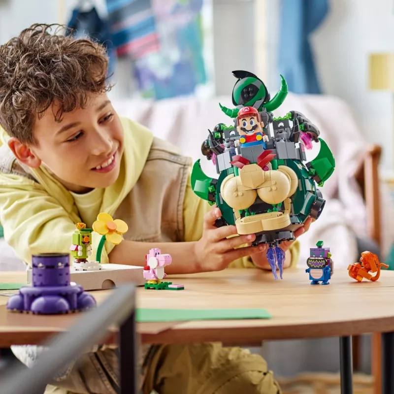 Konštrukčná hračka LEGO Super Mario Princ Florian & hrad Bowser sada 72042