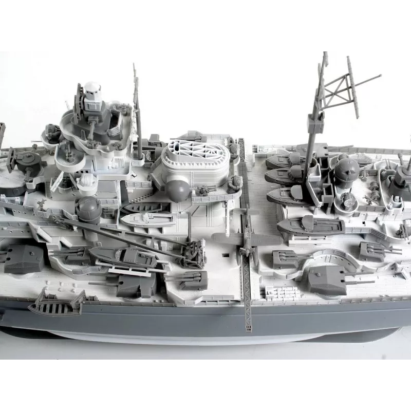 Plastový model lode REVELL Tirpitz mierka 1:350