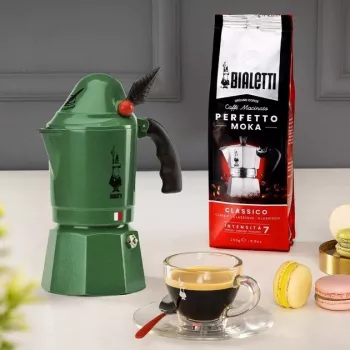 Moka kanvica BIALETTI Moka BREAK ALPINA — 3 šálky, zelená, hliník, bakelitová rukoväť