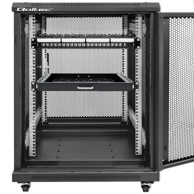 Qoltec 54516 patch panel pre 19-palcový rack, 24 portov, 1U, UTP, čierny
