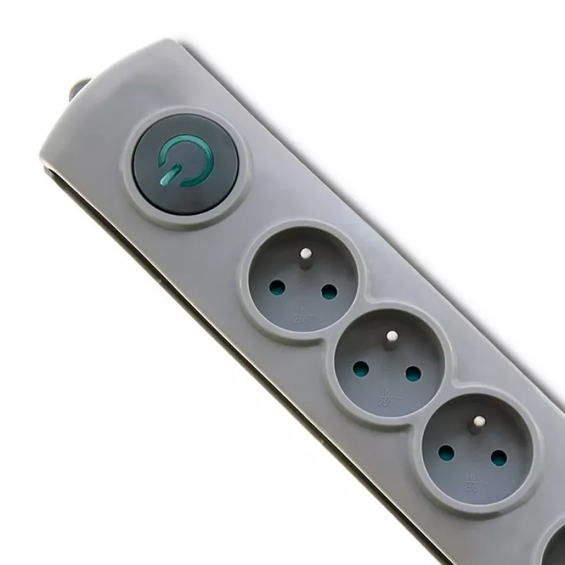 Prepäťová ochrana Qoltec 50163 sivá 4 AC zásuvky 230V 1,5m