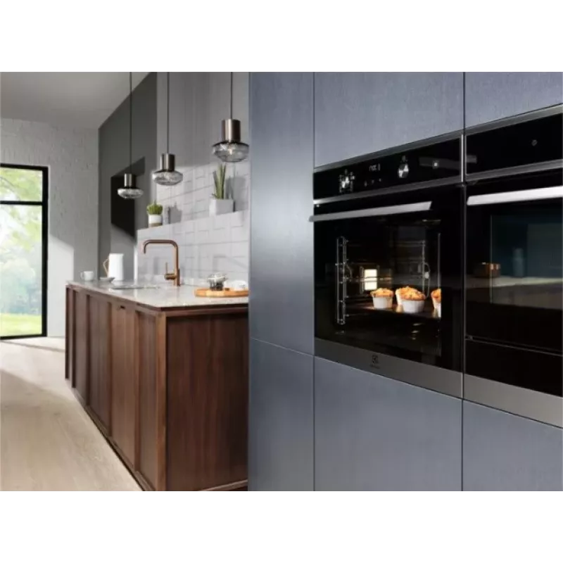 Vstavaná rúra Electrolux EOD5F71Z SteamBake 600, 72 l, katalytické čistenie, energetická trieda A, 50–275 °C