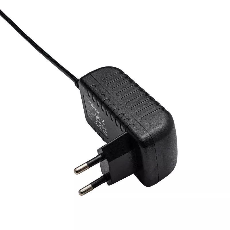 Akyga AK-TB-34 univerzálny napájací zdroj, 5 V, 2 A, 10 W, 3,5 x 1,35 mm, 1,5 m