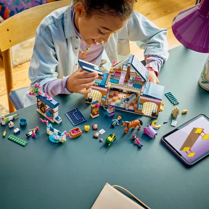Blocks Friends 42688 Konská stajňa a jazdecká akadémia