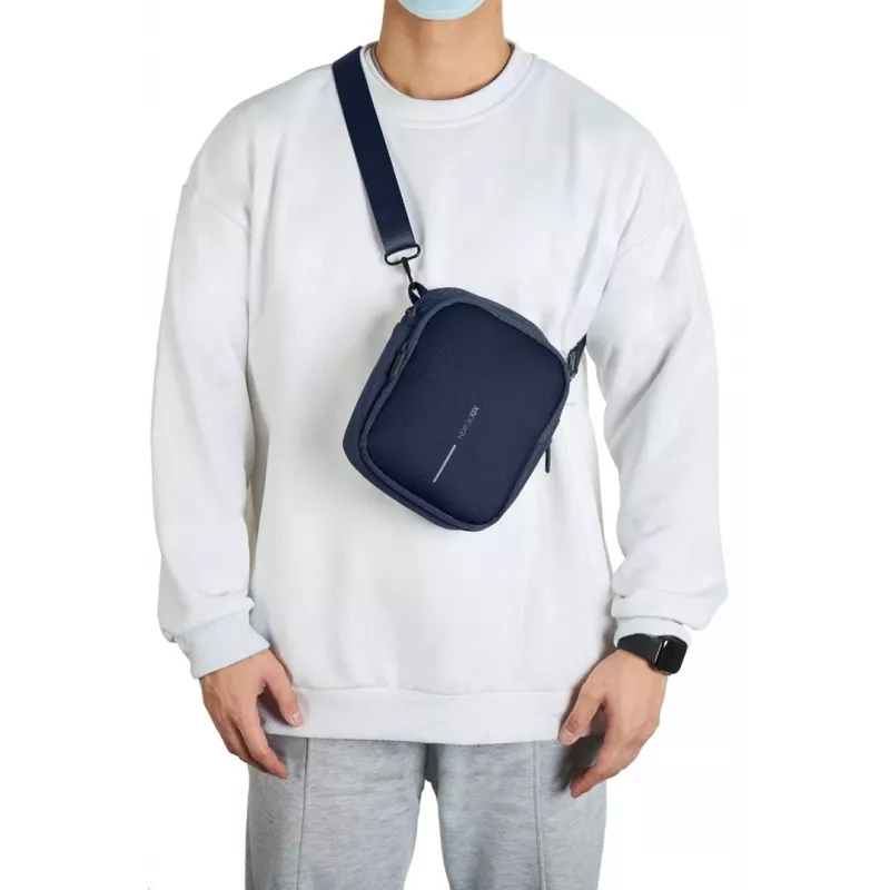 Taška XD DESIGN Boxy Sling Navy modrá P705.955