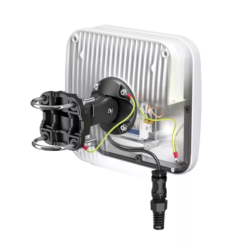 QuWireless QuMax A140M-A smerová anténa LTE pre Teltonika TRB140, PoE/LAN, 6 dBi, IP67, biela