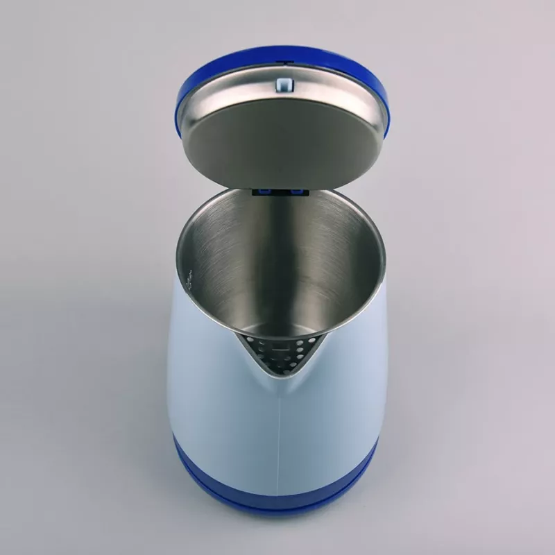 Rýchlovarná kanvica Maestro MR-037 1,2 l 1630 W nerez, modrá, 360° základňa
