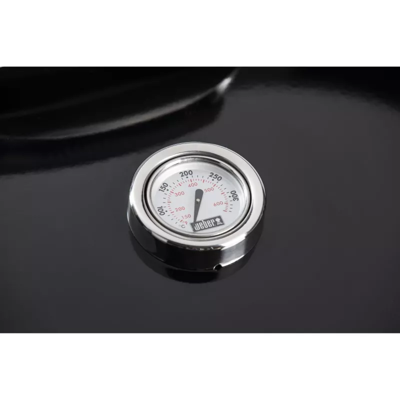 Weber gril na drevené uhlie Master Touch GBS E-5750, 57 cm čierny