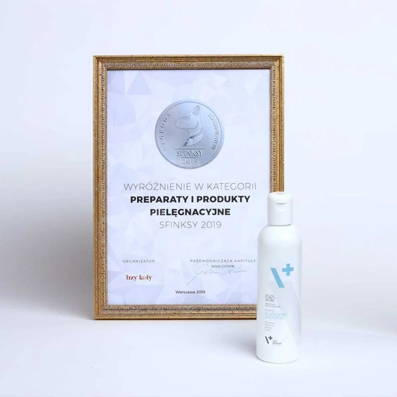 Hypoalergénny šampón VETEXPERT 250 ml pre psov a mačky — čistiaci, všetky typy srsti, každý vek