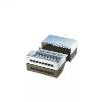 Patch panel, 8 portov, kat. 5e, tienený, svetlosivý, 14 cm, 44 x 172 x 140 mm