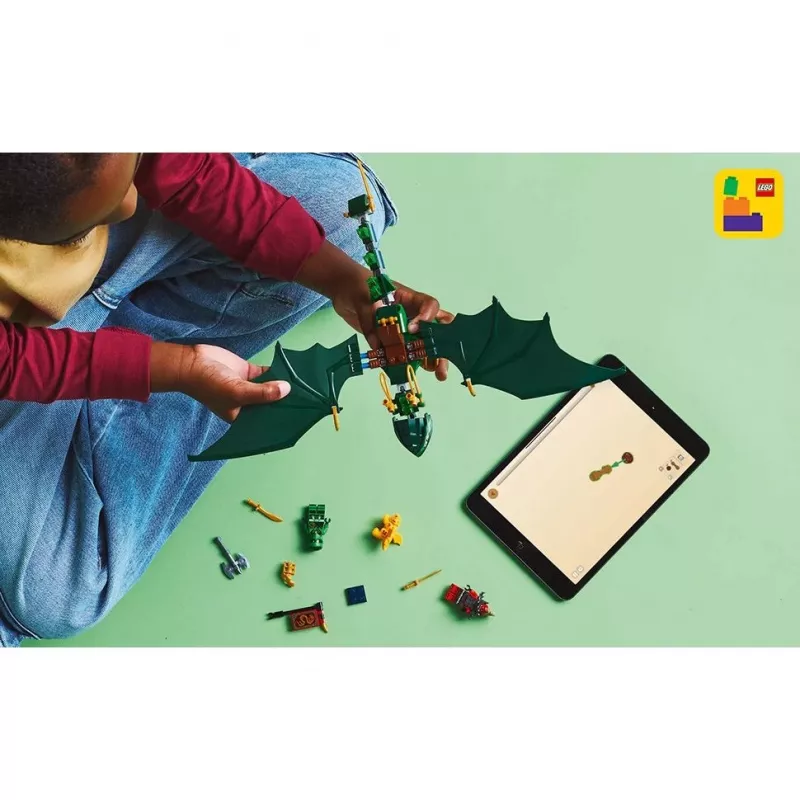 Stavebnica LEGO NINJAGO 71829 Lloydov zelený lesný drak, 128 dielov, 2 minifigúrky, od 6 rokov