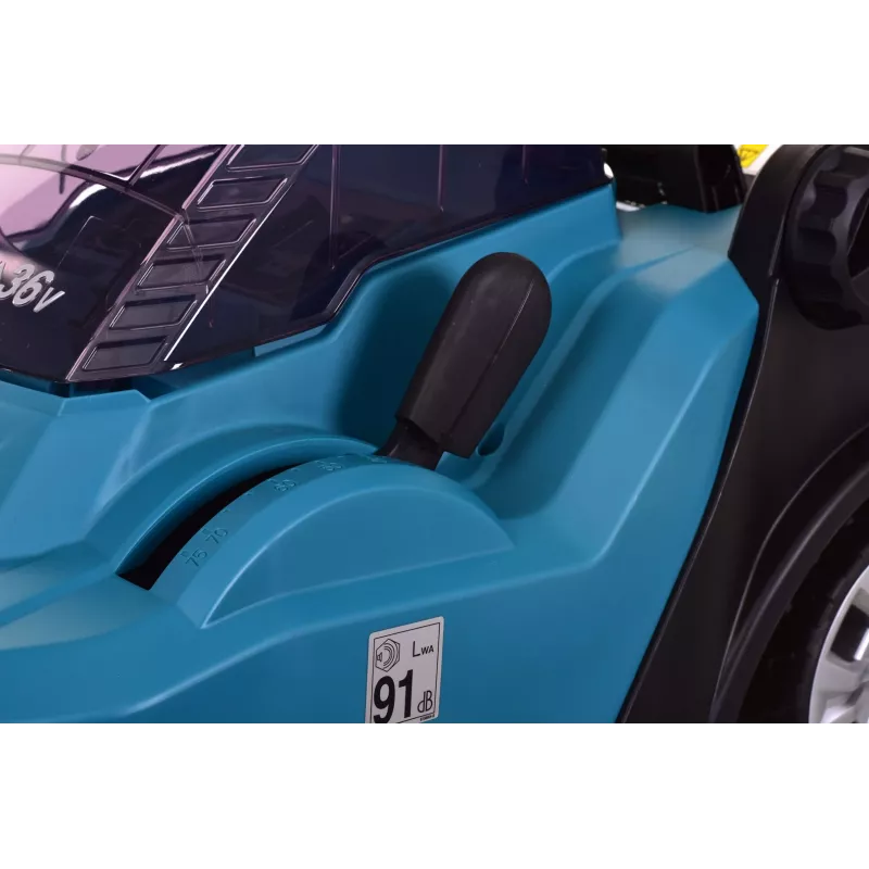 Akumulátorová kosačka DLM382Z MAKITA