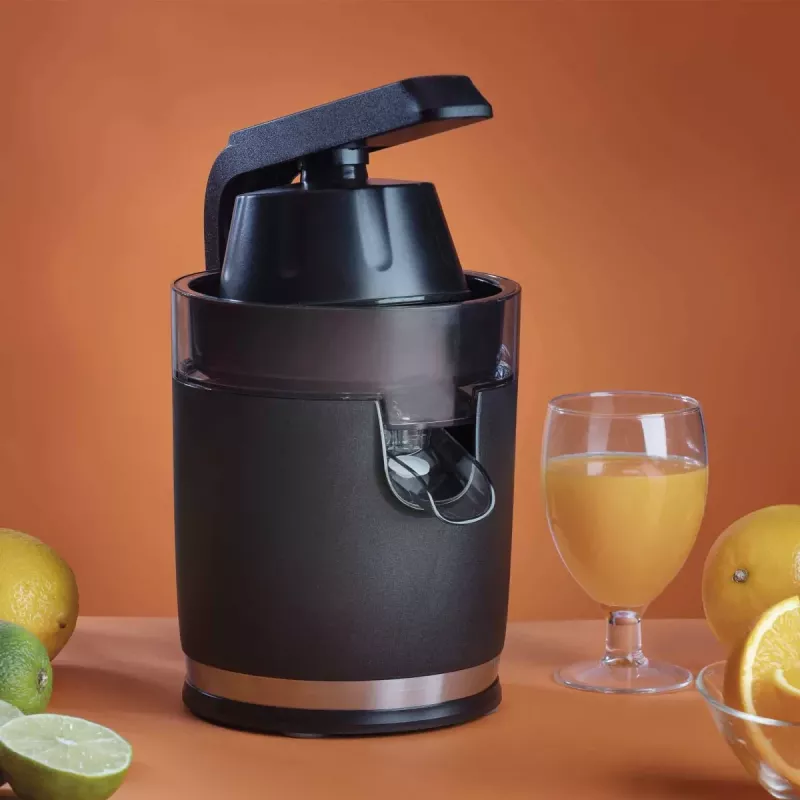 Ručný odšťavovač JATA JEEX1712 120 W čierny