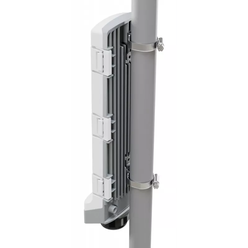 Sieťový switch MikroTik CSS606-1G-2Gi-3S+OUT 6-portový switch s 1G a 10G SFP+ uplinkmi
