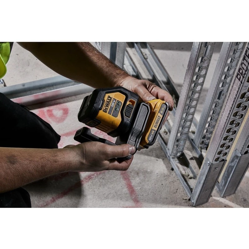 DeWALT DCLE34021N-XJ laserový nivelačný prístroj líniový nivelačný prístroj 55 m