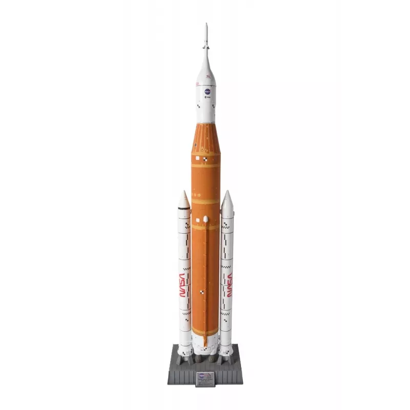 Plastový model Artemis Space Launch System