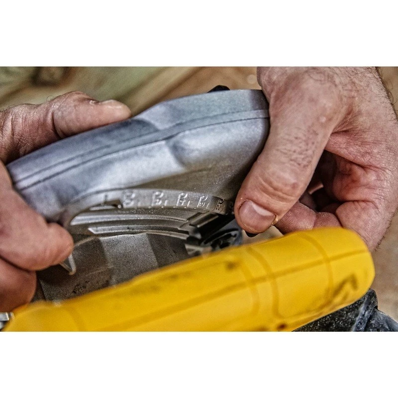 Ručná kotúčová píla DeWALT DWE560, 1350 W, kotúč 184 mm, 5500 ot./min, žltá/čierna