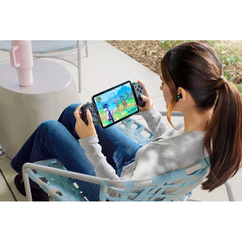 Gamepad Razer Kishi V3 Pro Haptic USB-C pre telefóny, mini tablety a PC