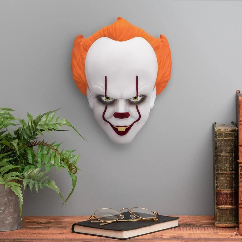 Stolná lampa Paladone masková lampa PP11207ITV2 Pennywise LED, tematická masková lampa