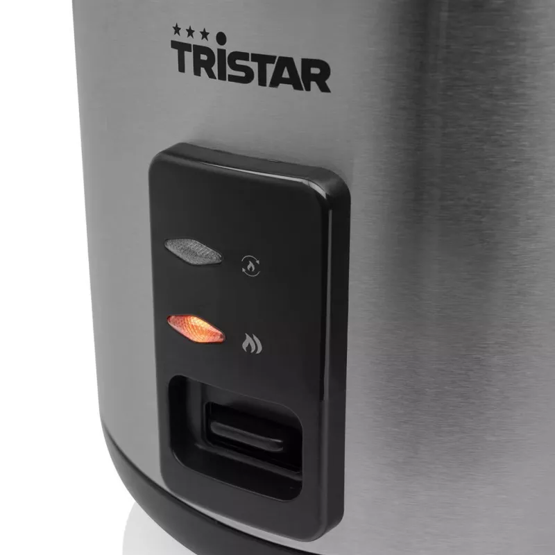 Hrniec na ryžu Tristar RK-6147 — 1,5 l, 500 W, čierna/strieborná