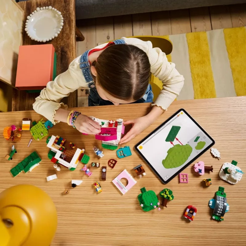 Konštrukčná hračka LEGO 77057 Animal Crossing Kreatívne domy ročné obdobia plné zábavy sada