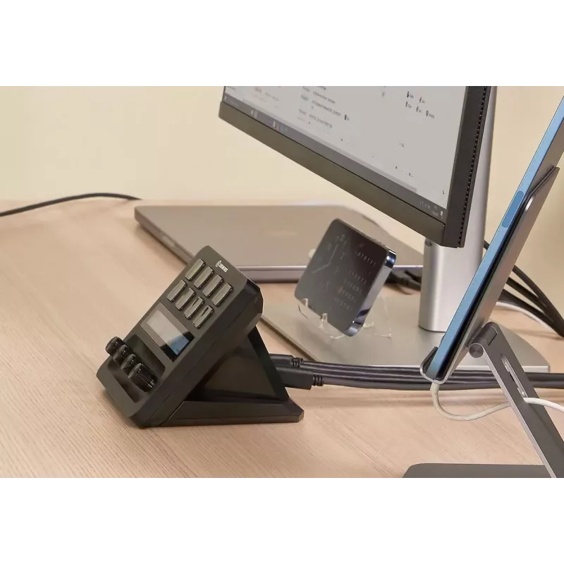 USB hub pre Stream Deck +