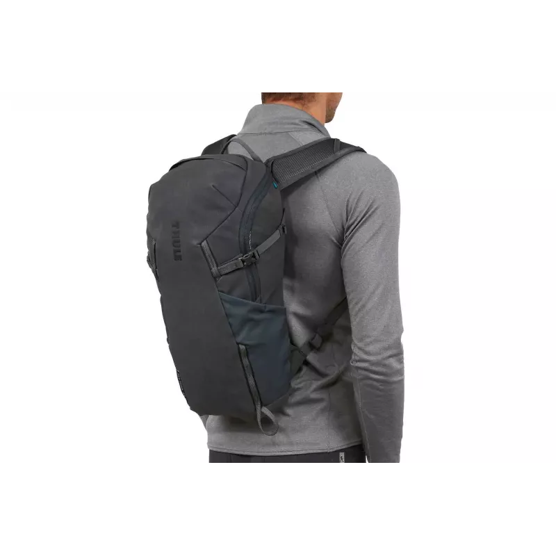 Thule 4127 AllTrail X 15L turistický batoh, Obsidian