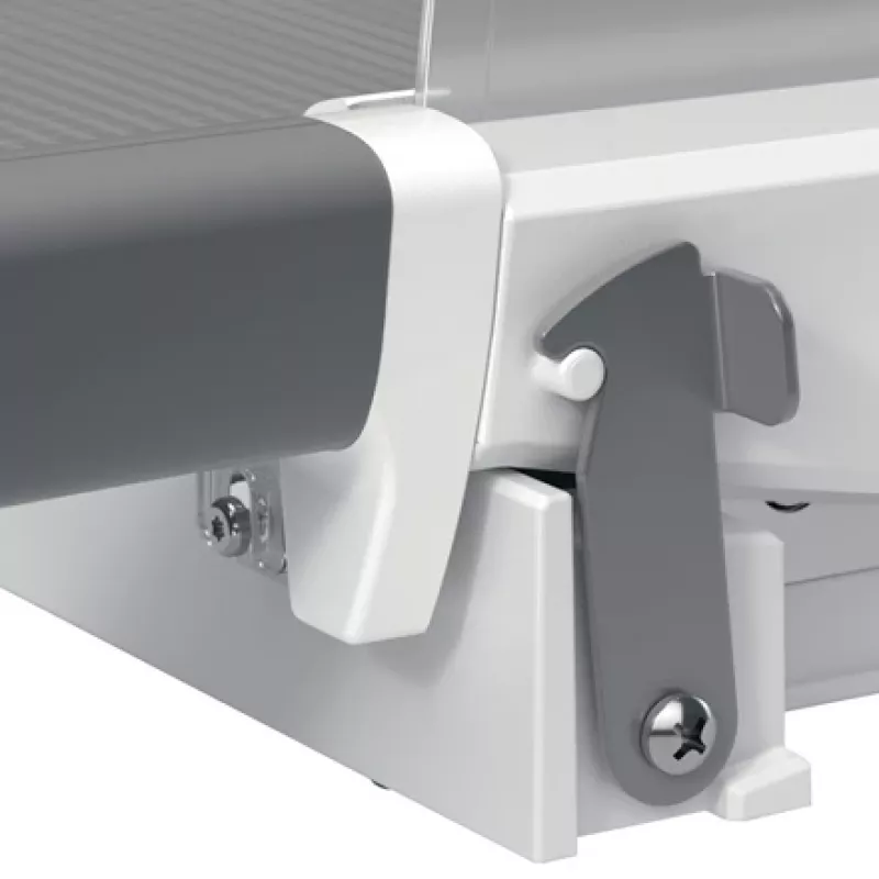 Leitz Precision kancelárska rezačka papiera A4+, 15 listov, manuálne upnutie, nehrdzavejúca oceľ, A4 Maxi, 80 g/m², sklo