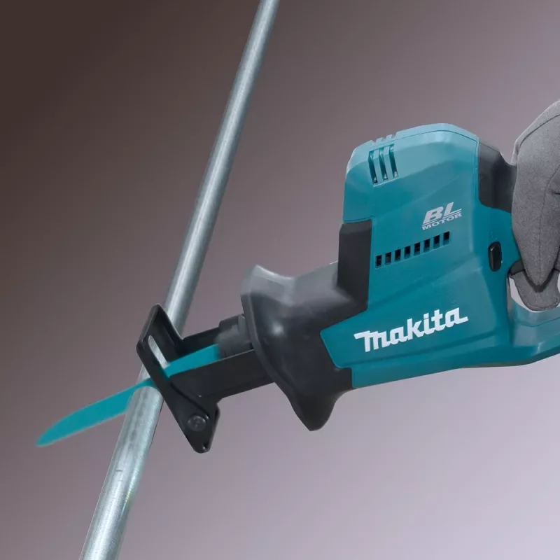 Makita DJR189Z akumulátorová šabľová píla 18 V čierna, modrá