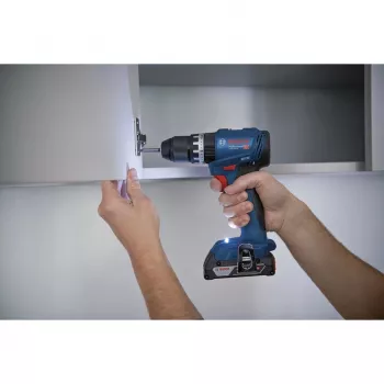 Akumulátorová vŕtačka Bosch GSB 18 V – 18 V, 4 Ah Li-Ion, 45 N·m, 500/1900 ot/min, 35 mm drevo, 10 mm oceľ, 2 batérie, nabíjačka, kufrík