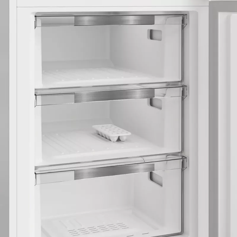 INDESIT chladnička | INKS 1401 S4E1 | energetická trieda E | voľne stojaca | kombinovaná | výška 202,5 cm | objem chladiacej časti 266 L | objem mraziacej časti 120 L | 38 dB | strieborná
