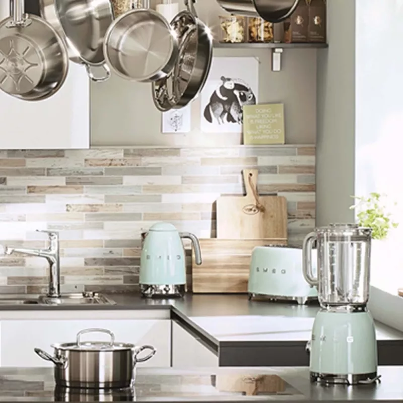 Smeg 50's Style kanvica na vodu KLF04PGEU pastelovo zelená
