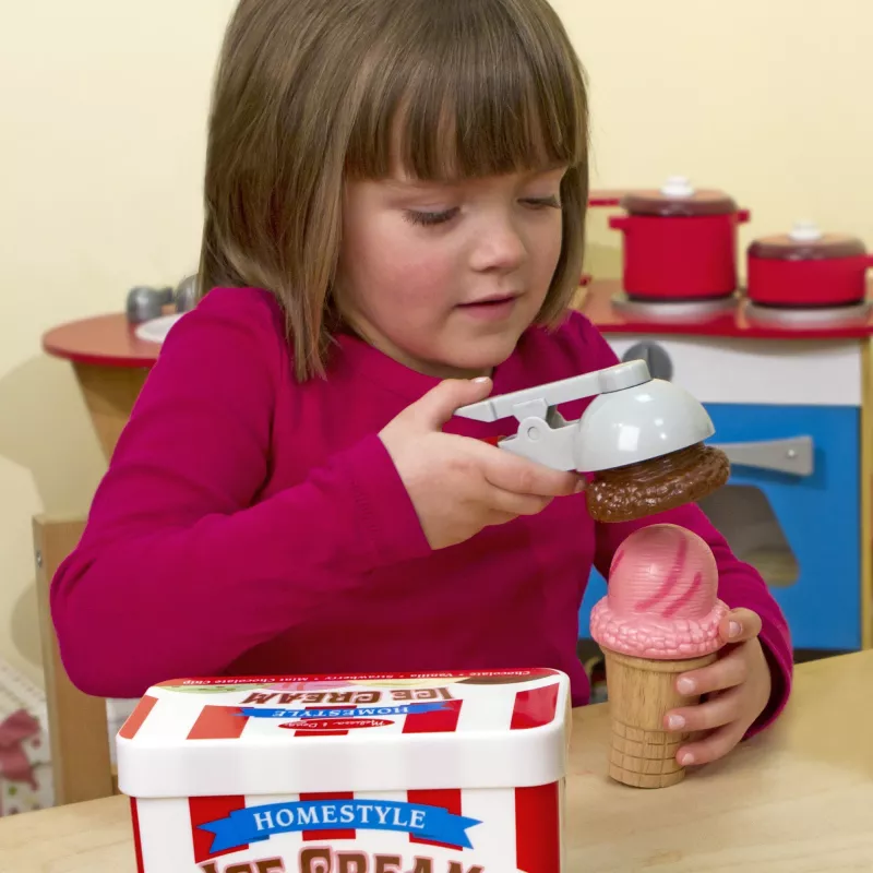 Melissa & Doug Scoop & Stack sada zmrzliny hracia kuchyňa
