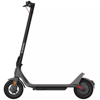 Elektrická kolobežka Xiaomi Electric Scooter 4 Lite 2 Gen 300W 25km čierna
