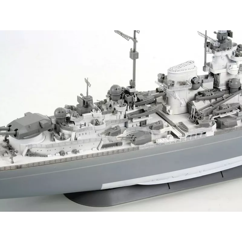 Plastový model lode REVELL Tirpitz mierka 1:350