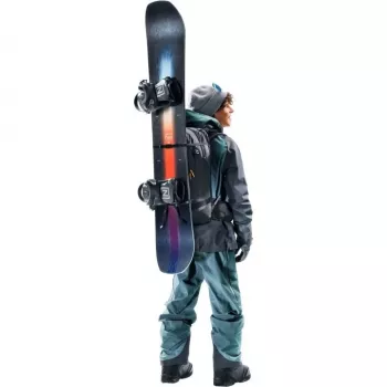 Batoh DEUTER Freerider Pro 34+ — technický freeride skialpinistický batoh, 34 L, čierny, držiak na helmu, bedrový pás