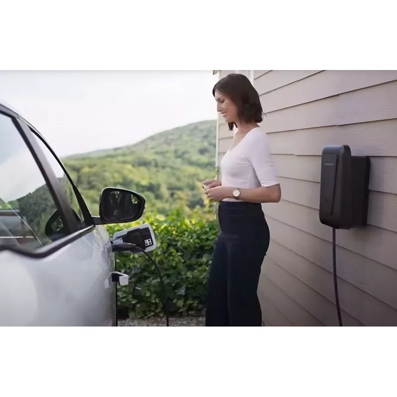 Nástenná nabíjacia stanica pre EV Hager witty one 11 kW 3-fázová s RFID, Bluetooth a 4,5 m káblom Type-2