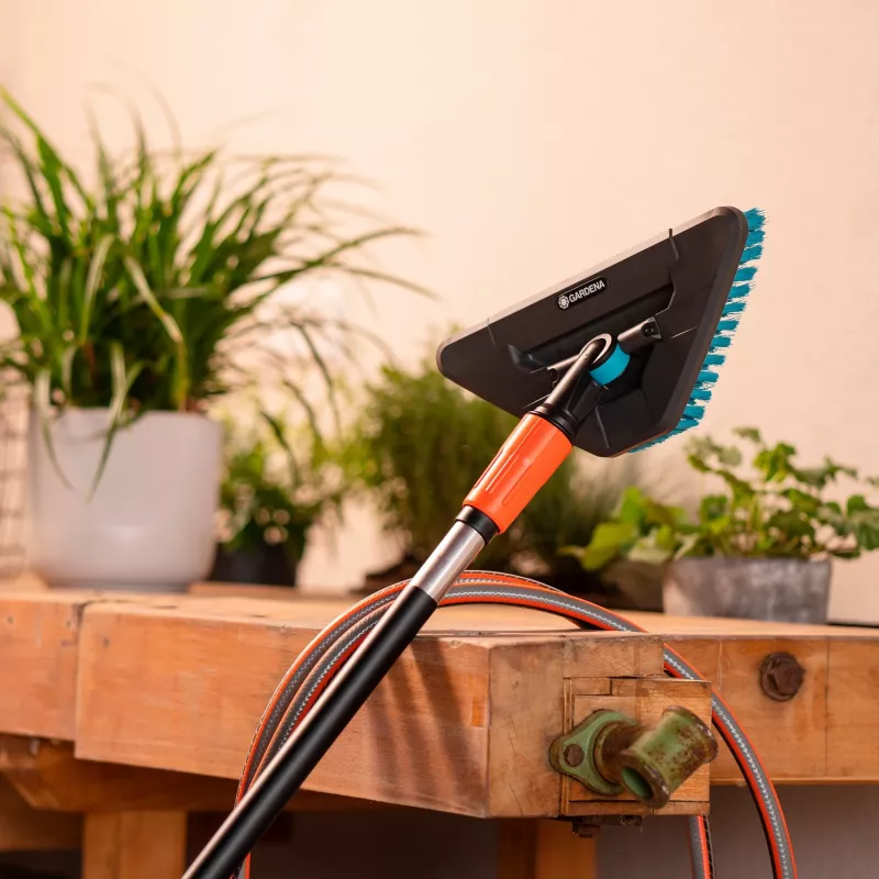 Gardena Cleansystem kefa na násadu hard flex, 18814-20