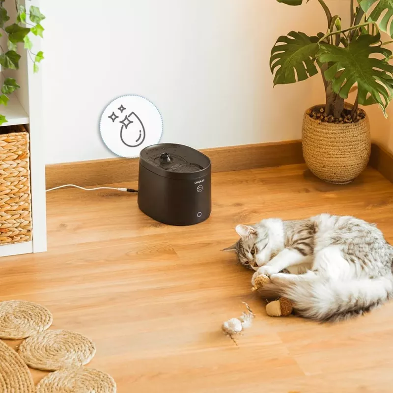 Fontánka na pitie pre domáce zvieratá CECOTEC Pumba 2500 Refresh Smart Pet Fountain, model 9563