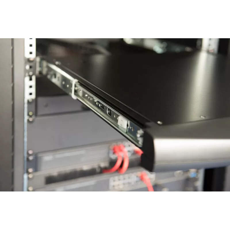 DIGITUS DS-72211-3US 19-palcová 16-port LCD KVM rack konzola