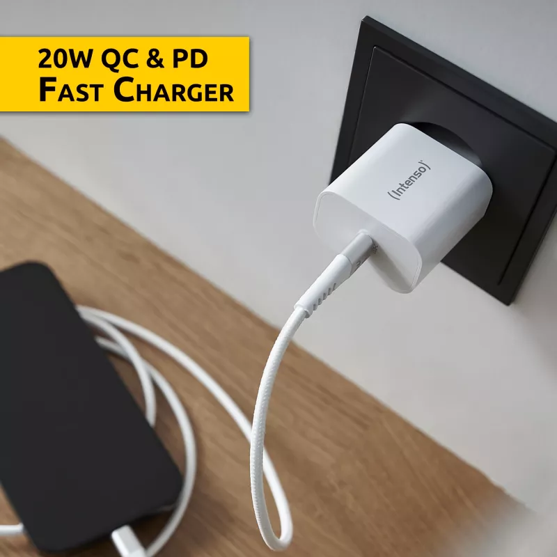 Nabíjačka do interiéru Intenso POWER ADAPTER USB-C/7802012