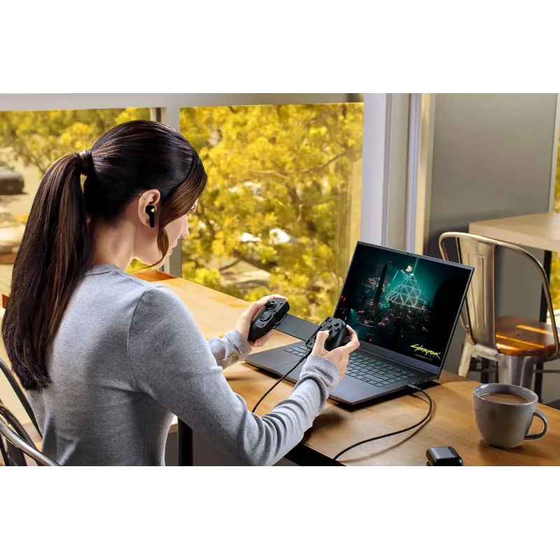 Gamepad Razer Kishi V3 Pro Haptic USB-C pre telefóny, mini tablety a PC