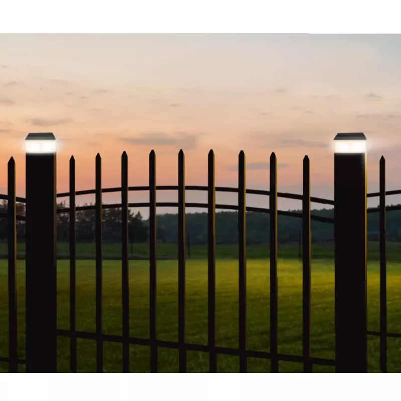 GB128 LED solárne svietidlo na stĺpiky plotu a do záhrady, čierna - zelená modrá