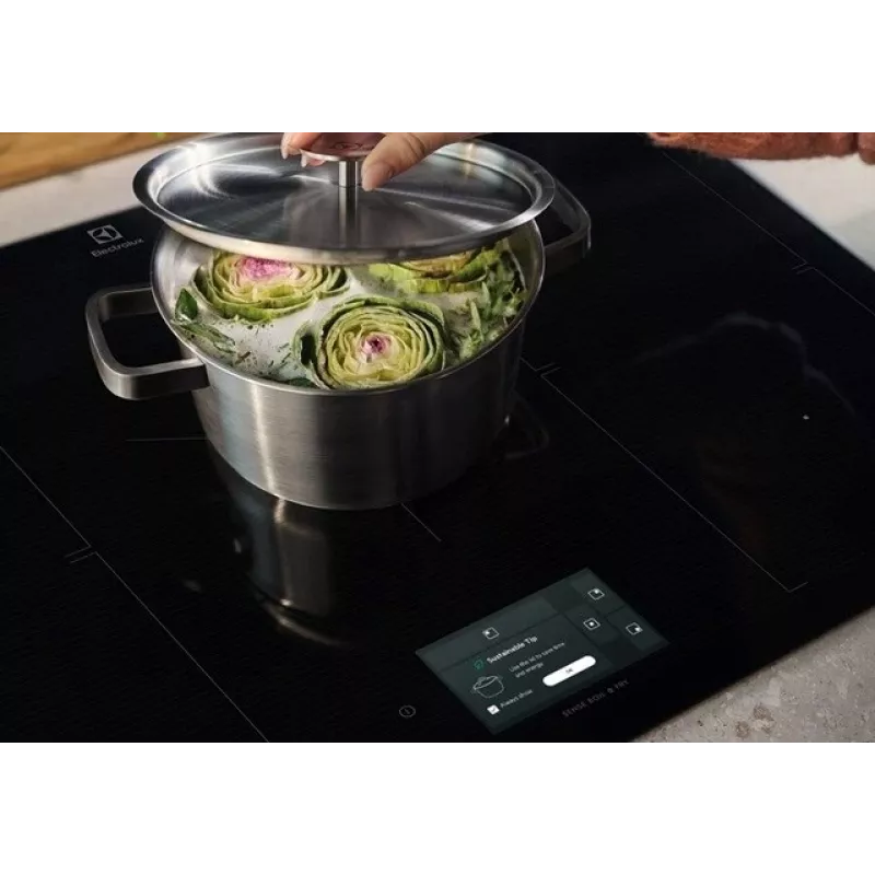 Vstavaná indukčná varná doska Electrolux EIS77453, 4 zóny, 680×490×44 mm, čierna, sklokeramická