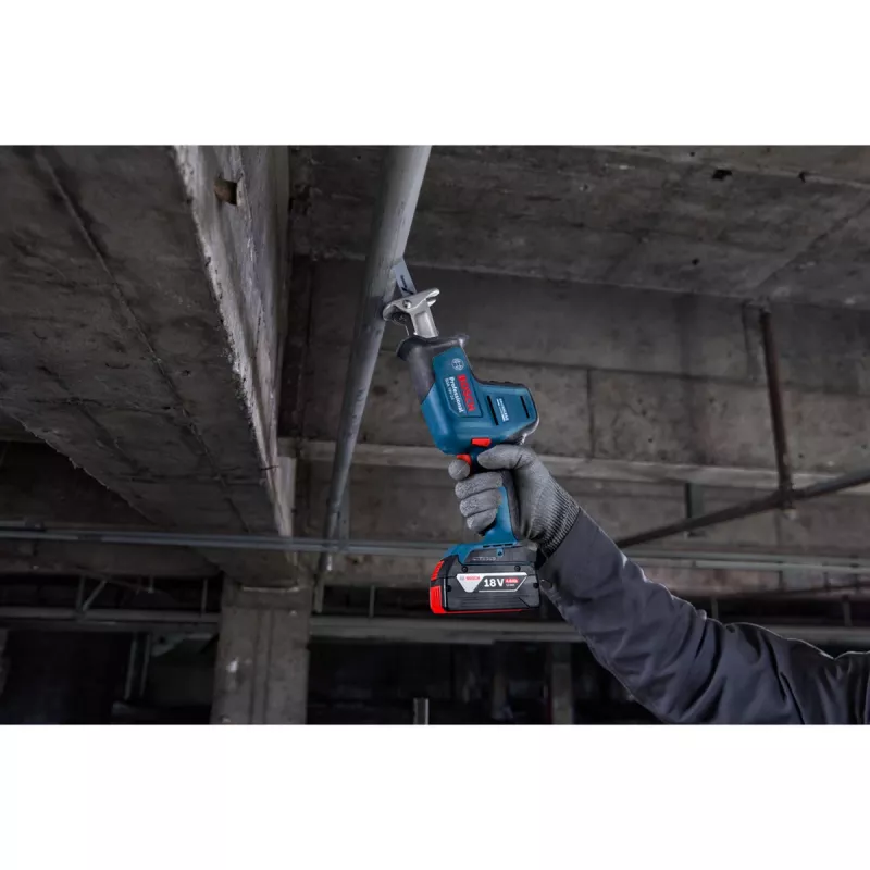 Šabľová píla Bosch GSA 18V-24 Professional 18V akumulátorová, samotný nástroj, modrá/čierna
